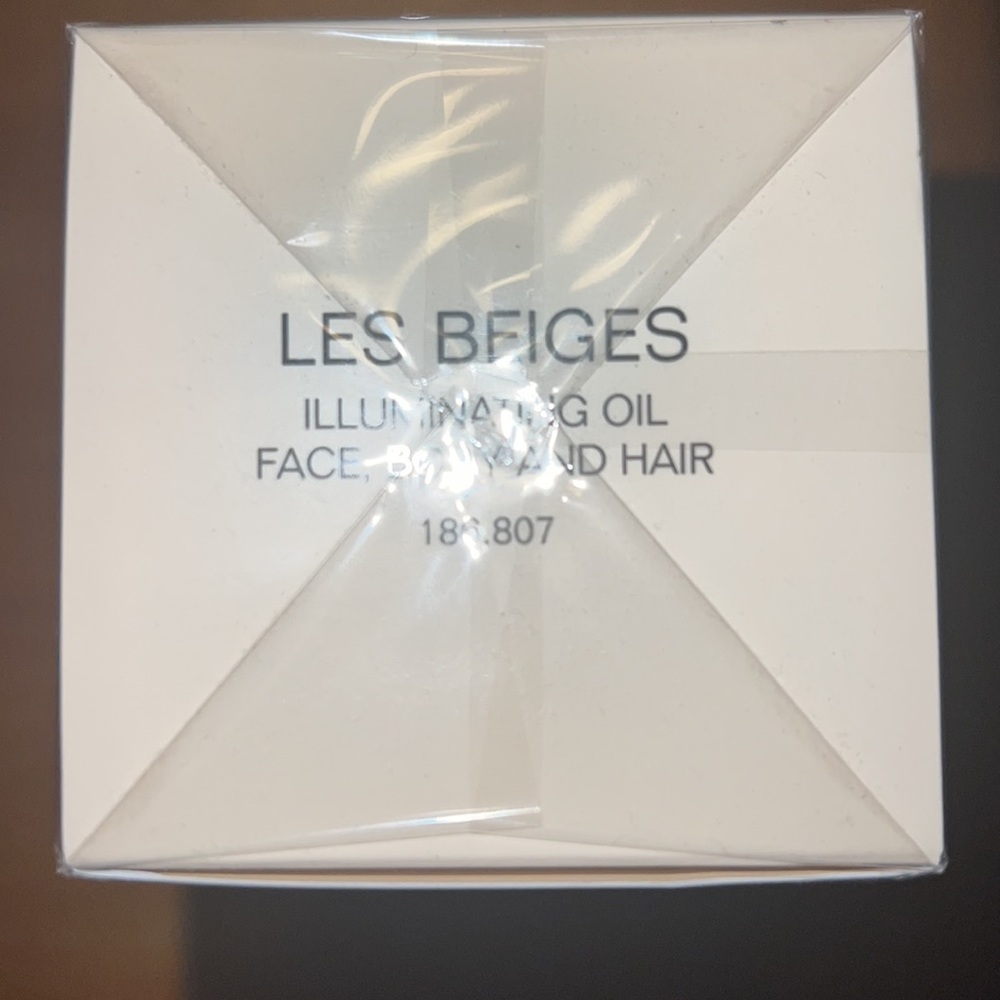 CHANEL Les Beiges Illuminating Oil - Face, Body, and Hair - Picture 4 of 5